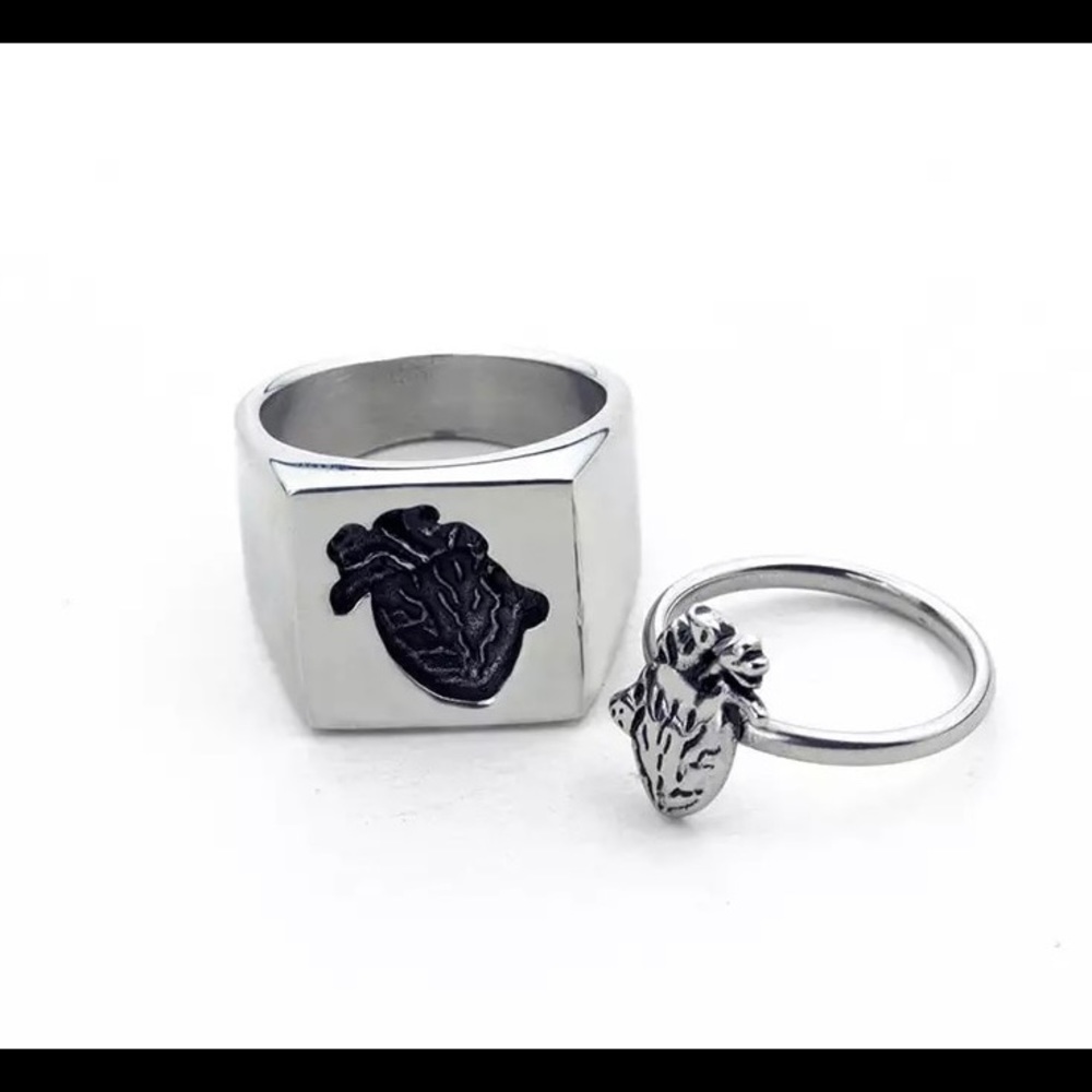 Titanium rings set